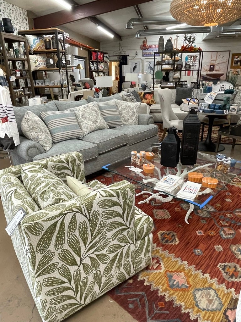 Lakehouse Outfitters 3